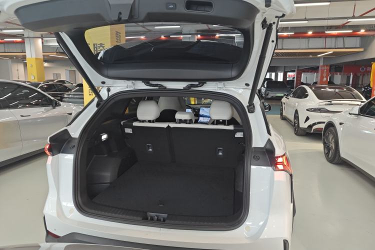 Used  L7 2023 1.5T 115 km Starship
