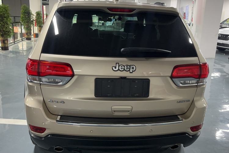 Used  Grand Cherokee 2014 3.0L Comfort Navigation Edition
