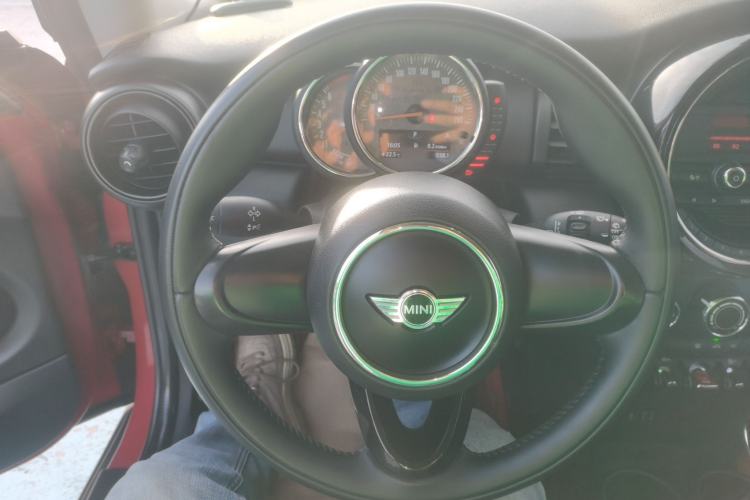 Used  MINI 2014 1.2T ONE
