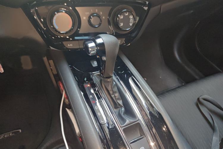 Used Honda Vezel 2022 1.5L CVT Phantom Night Pioneer Edition
