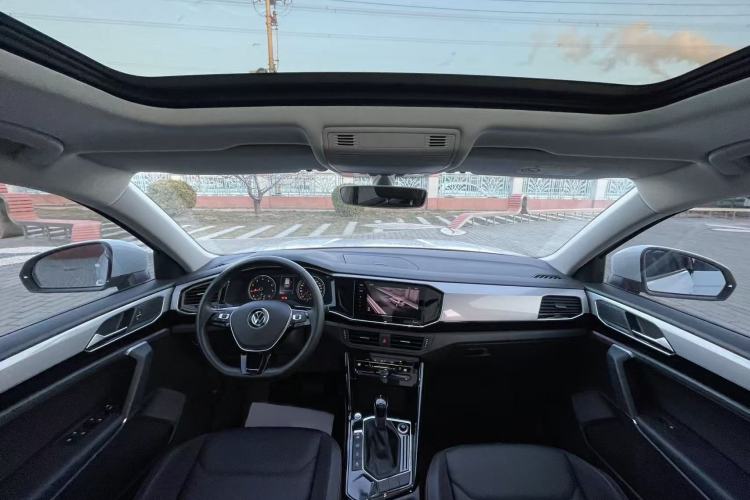 Used Volkswagen Tayron 2020 330TSI Two-Wheel Drive Luxury Smart Connectivity Version
