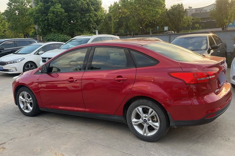 Used Ford Focus 2018 Sedan Classic 1.6L Automatic Comfort Plus Smart Drive Version
