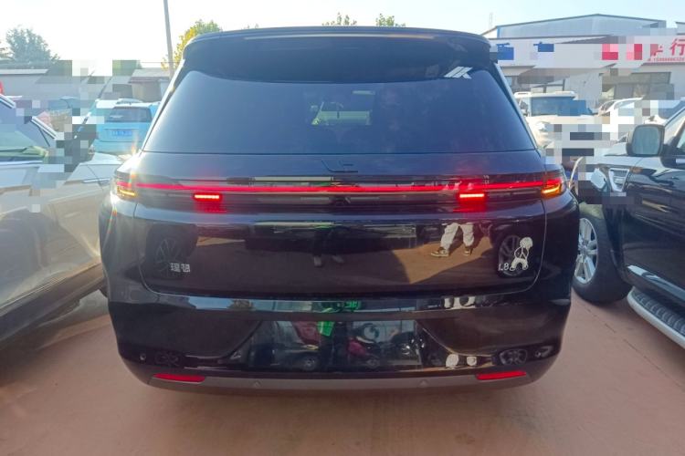 Used Li Auto L8 2023 Pro Model
