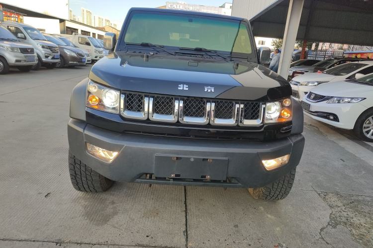 Used Beijing Auto BJ40 2016 40L 2.0T Manual All-Wheel Drive Prestige Edition
