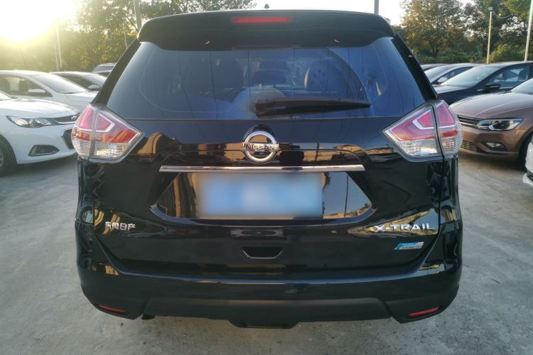 Used Nissan X-Trail 2015 2.0L CVT Comfort MAX Edition 2WD
