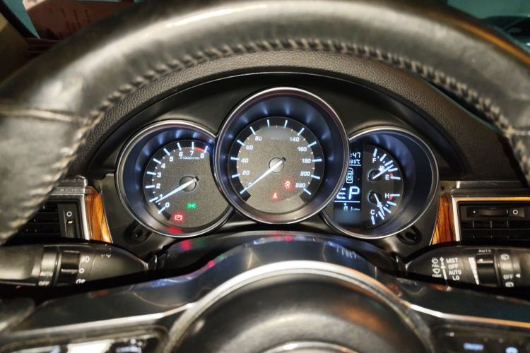 Used Zotye SR9 2017 2.0T Automatic Ultimate Light Edition
