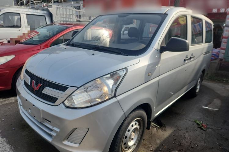 Used Wuling Rongguang V 2015 1.2L Practical Model
