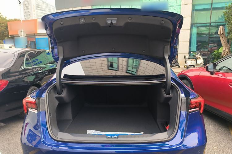 Used Buick LaCrosse 2025 Platinum Avia Edition
