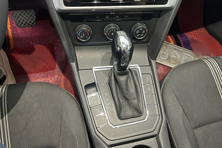 Used Volkswagen Lamando 2018 230TSI DSG Fashion Edition
