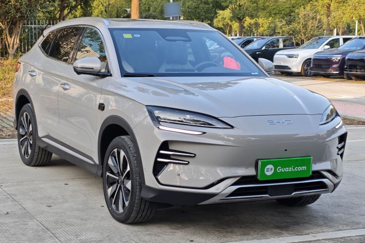 Used BYD Song PLUS New Energy 2025 EV Intelligent Driving Edition 520km Luxury Model
