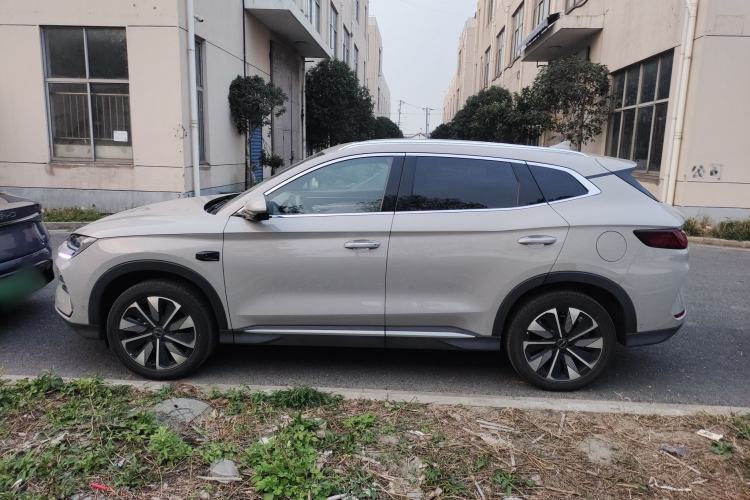 Used BYD Song PLUS New Energy 2025 EV Intelligent Driving Version 520km Premium Model
