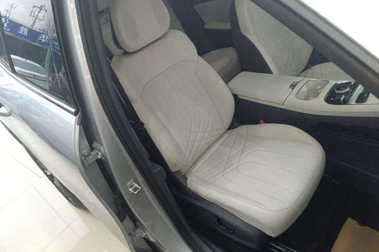 Used  Galaxy Xingjian 7 EM-i 2025 120km Flagship Edition
