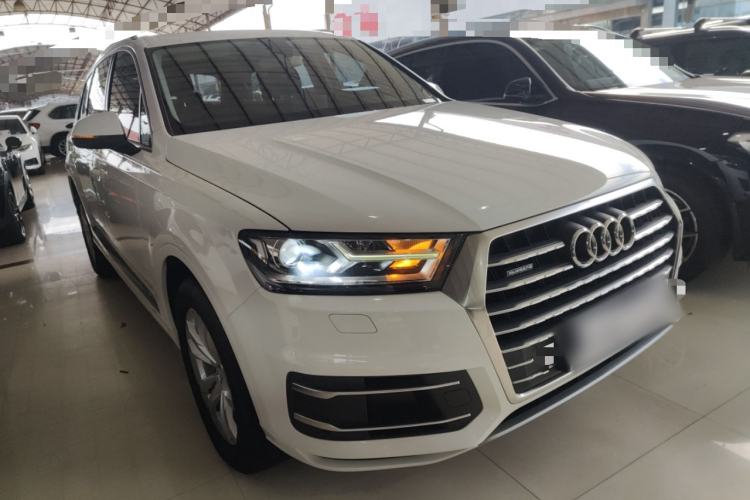 Used Audi Q7 2016 40 TFSI Comfort Model
