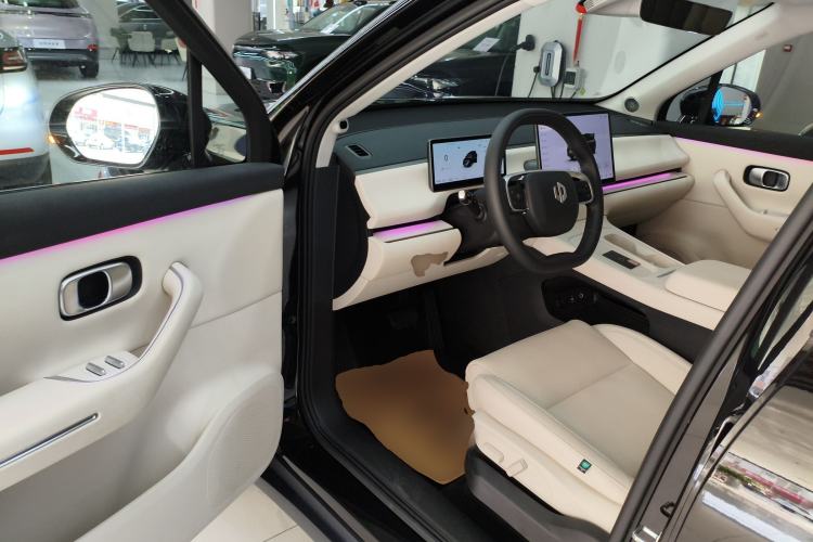 Used Leapmotor C16 2024 Range-Extended 200 LiDAR Edition
