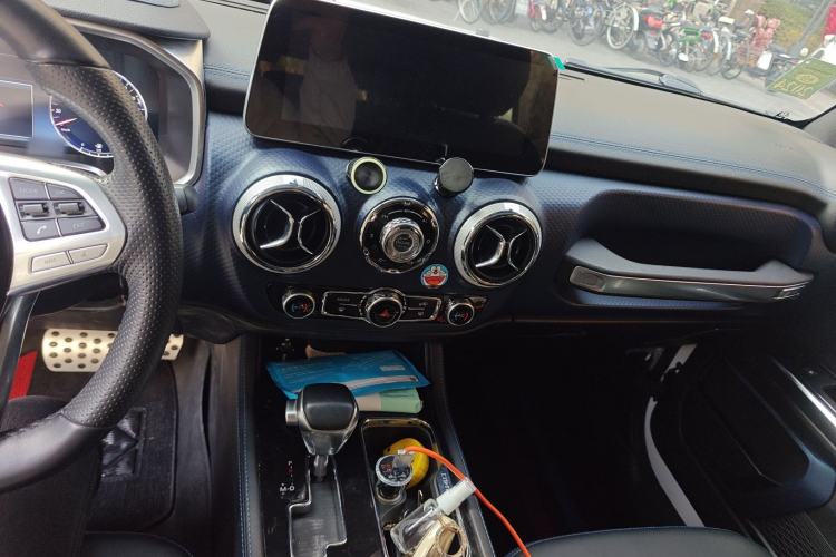 Used  BJ40 2018 PLUS 2.3T Automatic Four-Wheel Drive Flagship Version China V Emission Standard
