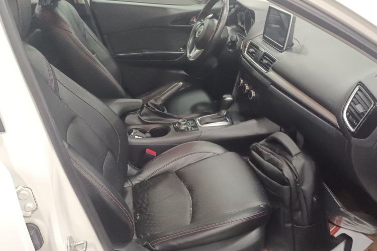 Used Mazda Mazda 3 Axela 2016 Sedan 1.5L Automatic Comfort Model
