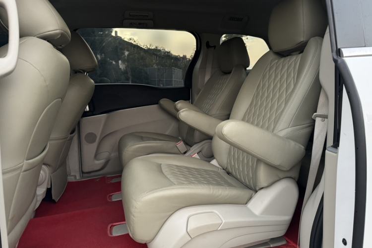 Used Buick GL8 2021 Land Cruiser Executive Class 652T Comfort Model