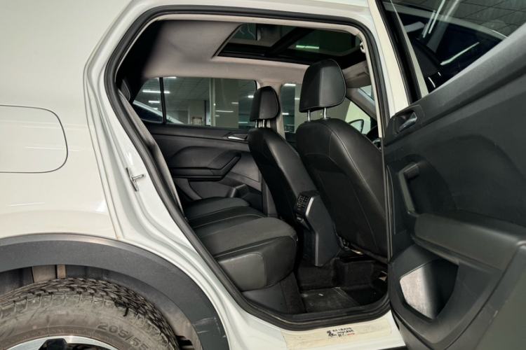 Used Volkswagen Tacqua 2020 1.5L Automatic Yue
