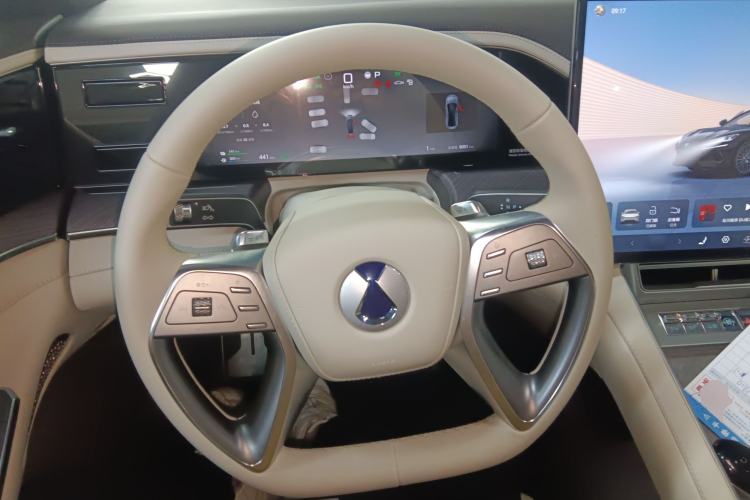 Used Denza Z9 2024 1100 km Four-Wheel Drive Max Version