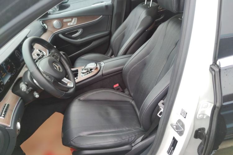 Used Mercedes-Benz E-Class 2018 Facelift E 300 L Luxury Edition
