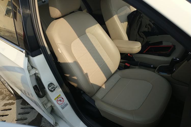 Used Volkswagen Santana 2015 1.6L Automatic Comfort Edition
