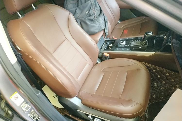 Used Wey VV7 2017 2.0T Flagship Model
