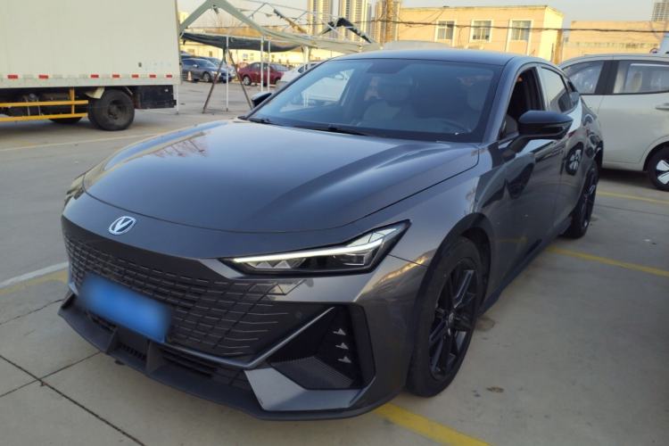 Used Changan UNI-V 2022 1.5T Prestige Version