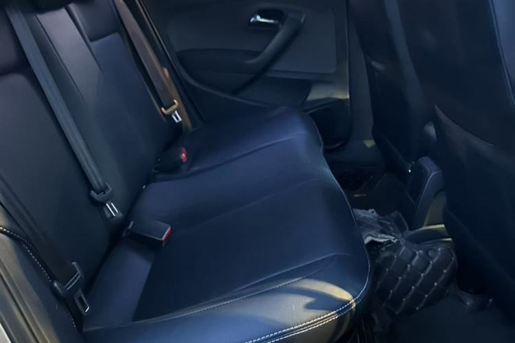 Used Volkswagen Polo 2014 1.6L Cross Polo Automatic
