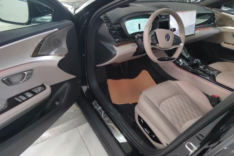 Used BYD Han 2024 EV Glory Edition 605KM Front-Wheel-Drive Premium Model
