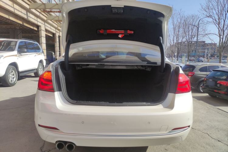 Used BMW 3 Series 2018 320Li Fashion Model
