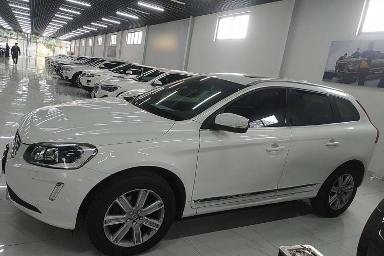 Used Volvo XC60 2016 T5 Smart Version
