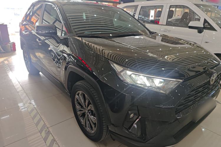 Used Toyota RAV4 2023 2.0L CVT Two-Wheel Drive Fashion Edition
