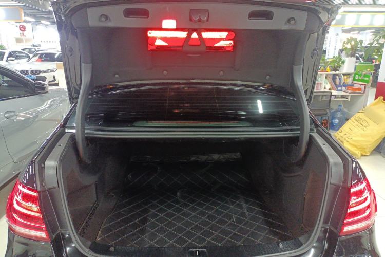 Used Mercedes-Benz E-Class 2015 Facelift E 200 L Sport Edition
