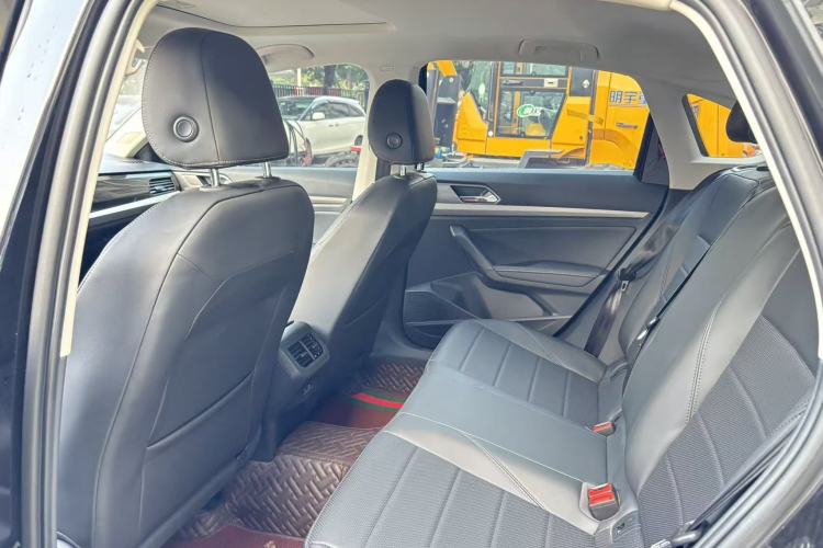 Used Volkswagen Lavida 2022 1.5L Automatic Comfort Edition
