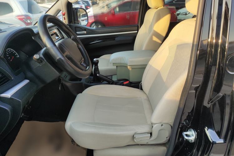 Used FORTHING Lingzhi 2022 M5 1.6L Practical 7-Seater
