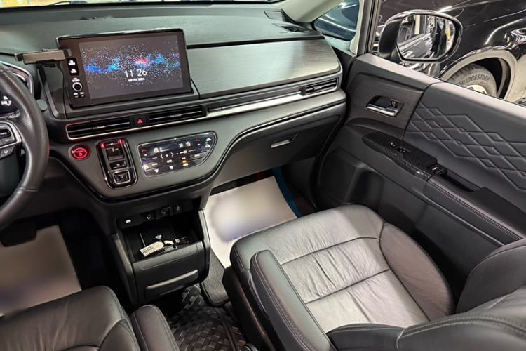 Used Honda Elysion 2022 2.0L eHEV Luxury Edition
