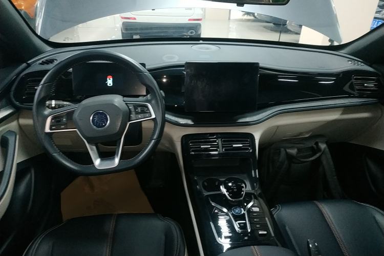 Used BYD Qin PLUS 2023 Champion Edition DM-i 55KM Leading Model
