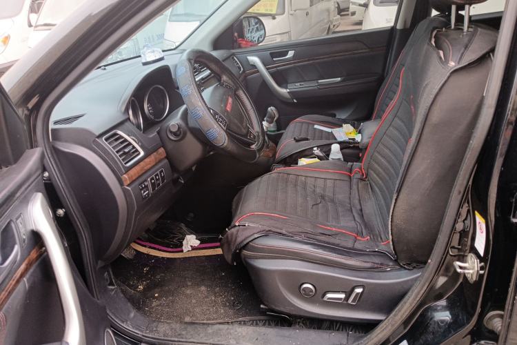 Used Haval H6 2015 Revised Version Sport Edition 1.5T Manual Transmission Two-Wheel Drive Elite Grade
