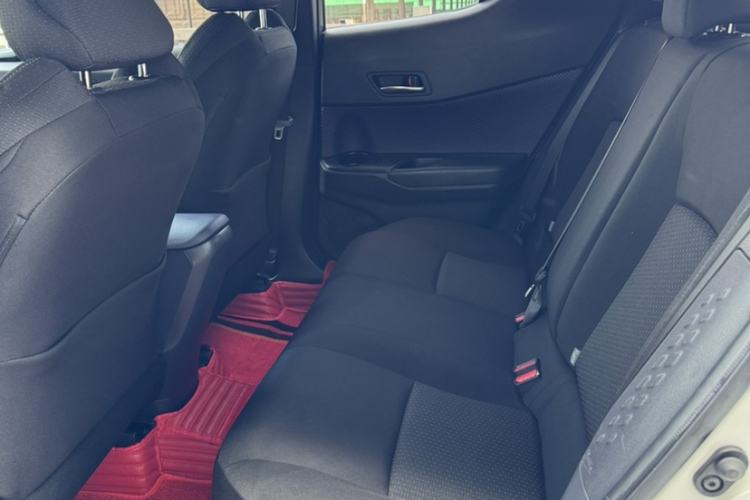 Used Toyota IZOA 2020 2.0L Enjoy Edition
