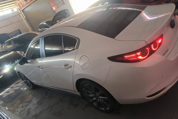 Used Mazda Mazda 3 Axela 2023 2.0L Automatic ZhiZhen Edition
