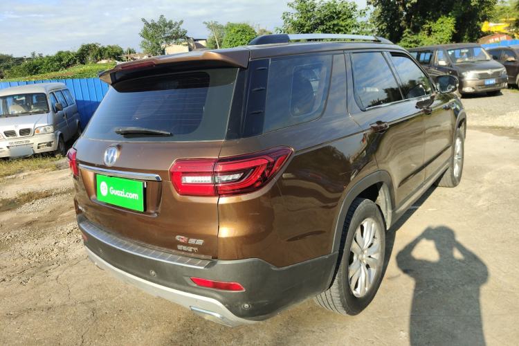 Used Changan CS95 2017 2.0T Two-Wheel Drive Zhiyuan Edition
