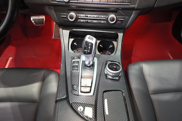 Used BMW 5 Series 2014 520Li Elegant Model
