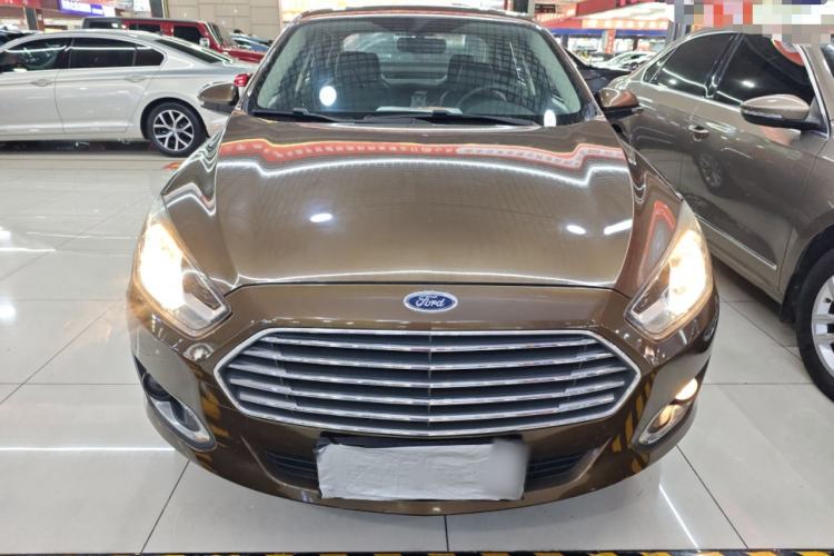 Used Ford Escort 2015 1.5L Automatic Fashion Model