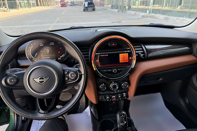 Used  MINI 2021 1.5T COOPER Classic Edition