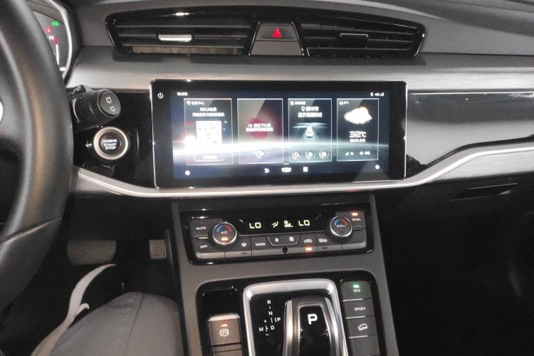 Used Geely Auto Emgrand X7 Sport 2022 1.8TD DCT Zhiya Trim
