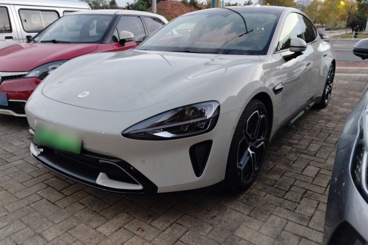 Used  SU7 2024 Rear-Drive Long-Range Intelligent Driving Version
