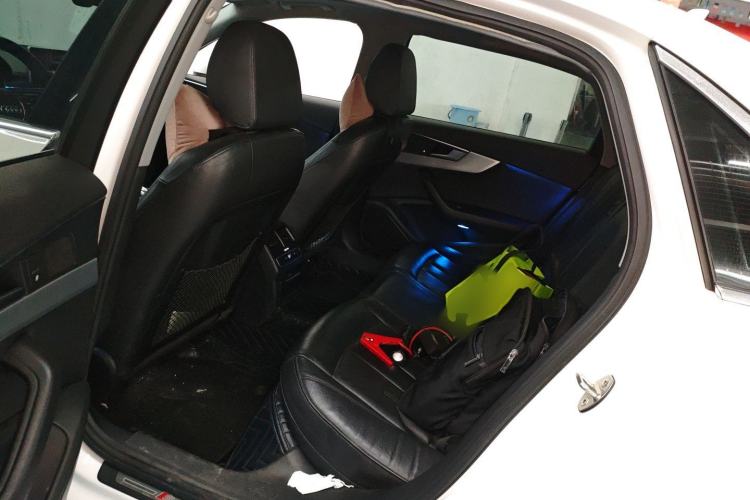 Used Audi A4L 2019 40 TFSI Fashion Edition China VI Emission Standard