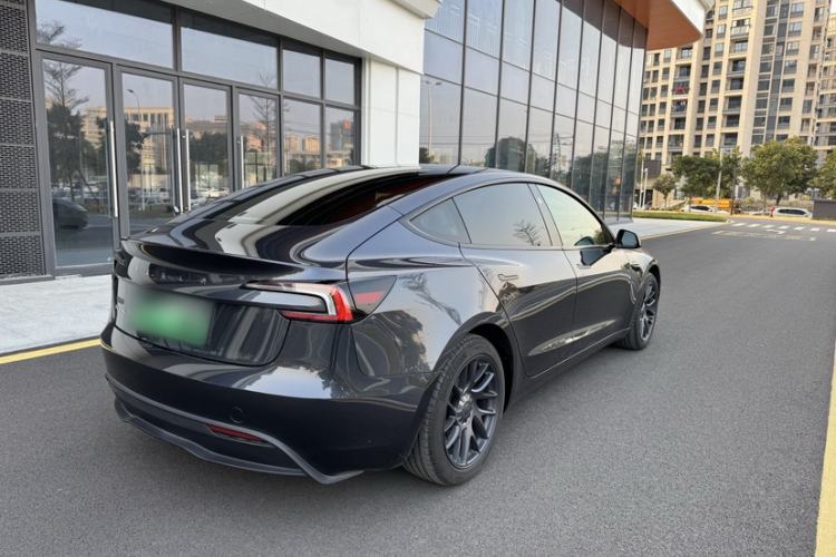 Used Tesla Model 3 2025 Rear-Wheel-Drive Version
