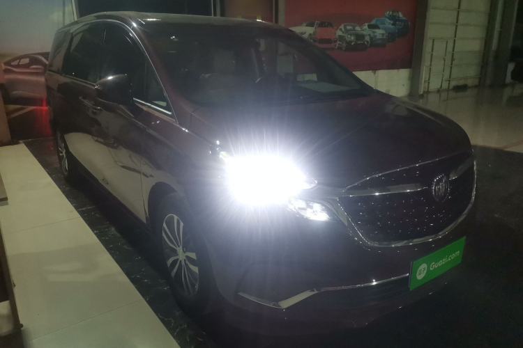 Used Buick GL8 2022 ES Landtrek 653T Luxury Edition