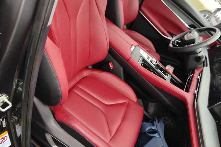 Used Changan CS75 PLUS 2022 2nd Generation 1.5T Automatic Luxury Edition
